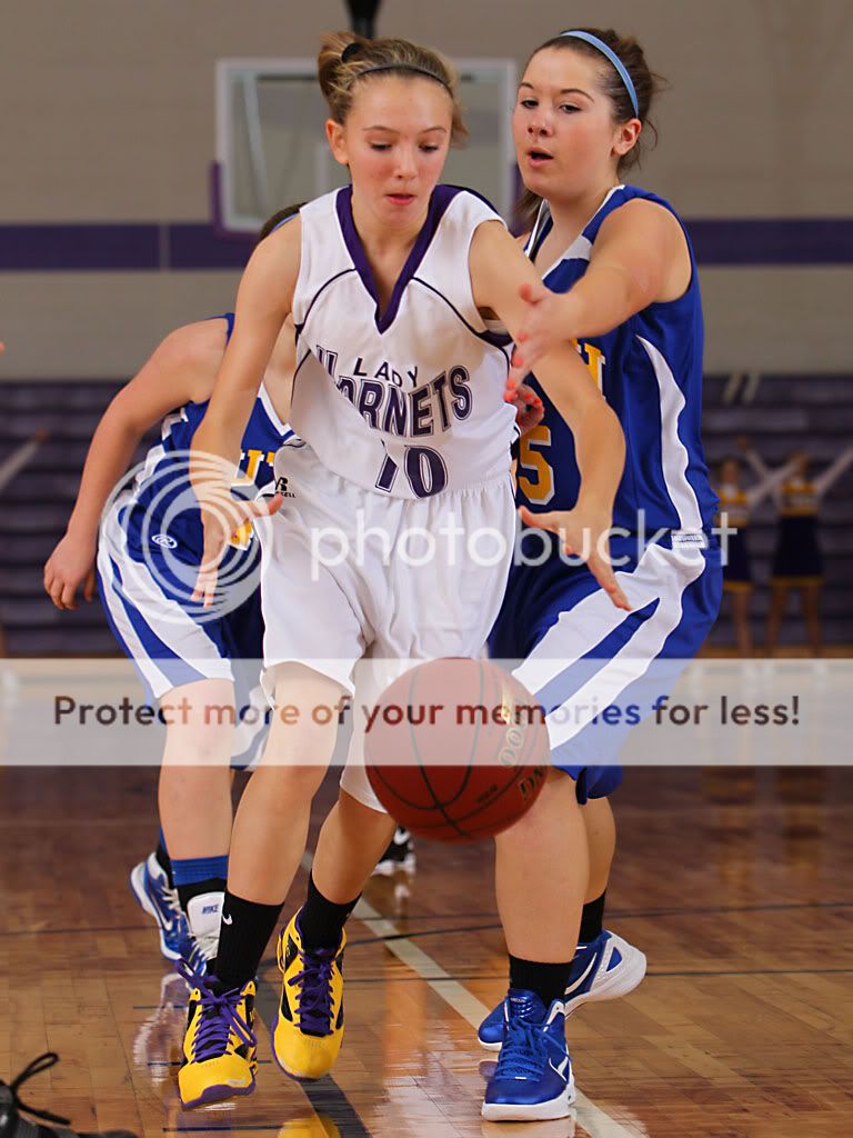 IMAGE: http://i889.photobucket.com/albums/ac91/MARK_9328/Canon%20Forums/2011-2012%20VCMS%20Girls%20Basketball/MWIV0648.jpg