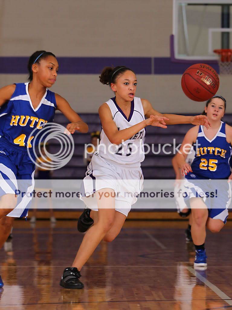 IMAGE: http://i889.photobucket.com/albums/ac91/MARK_9328/Canon%20Forums/2011-2012%20VCMS%20Girls%20Basketball/MWIV0655.jpg