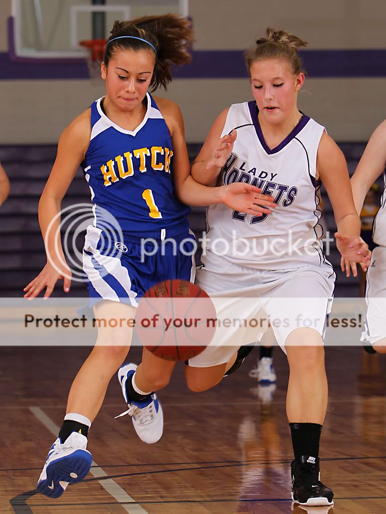 IMAGE: http://i889.photobucket.com/albums/ac91/MARK_9328/Canon%20Forums/2011-2012%20VCMS%20Girls%20Basketball/MWIV0682.jpg