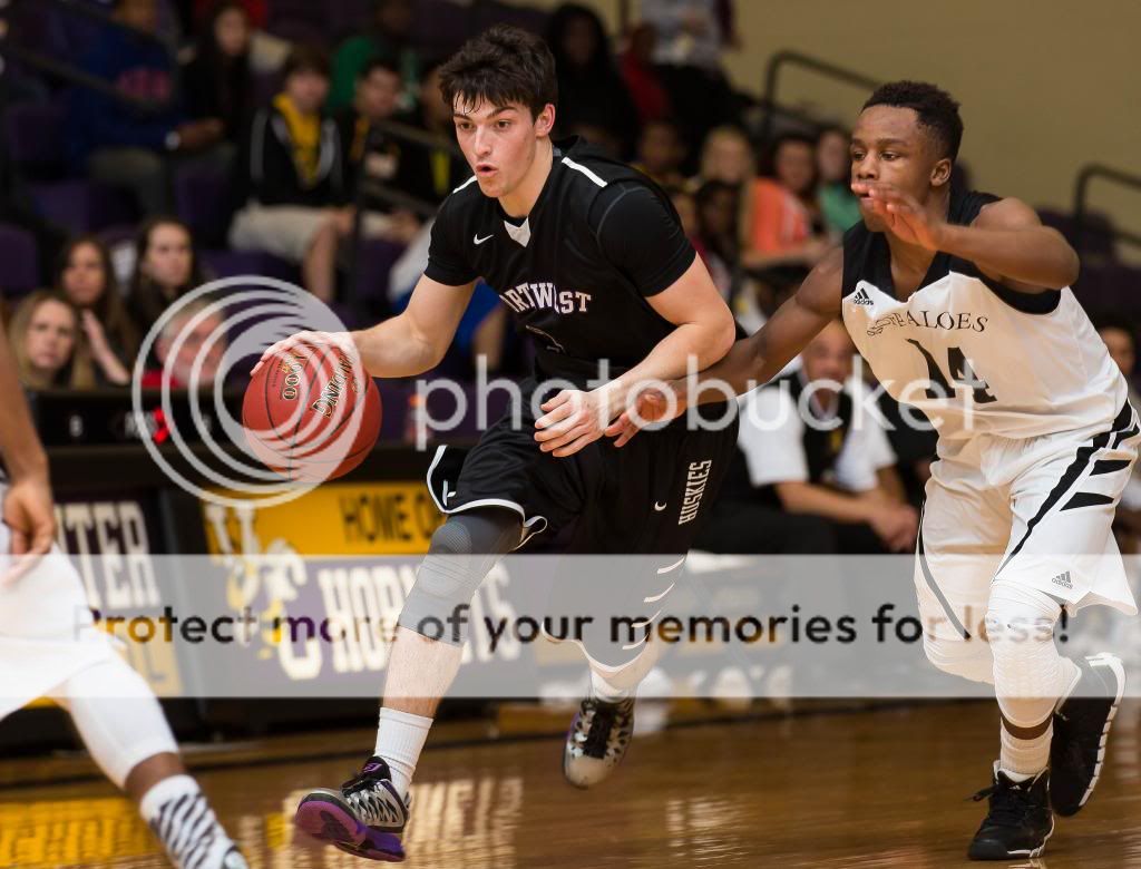 IMAGE: http://i889.photobucket.com/albums/ac91/MARK_9328/Canon%20Forums/2014%20January%20Jam%20The%20Players/MSWX0473_zps8f5b9dca.jpg