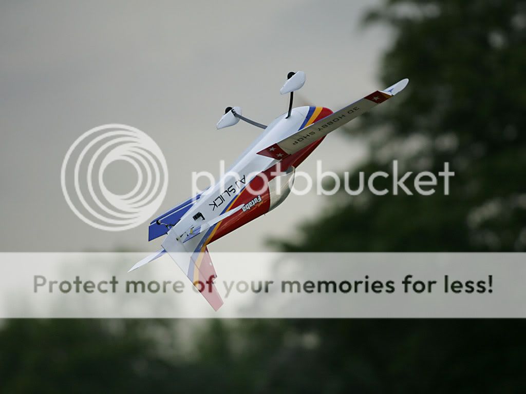 IMAGE: http://i889.photobucket.com/albums/ac91/MARK_9328/Canon%20Forums/RC%20Airplanes/00004637.jpg