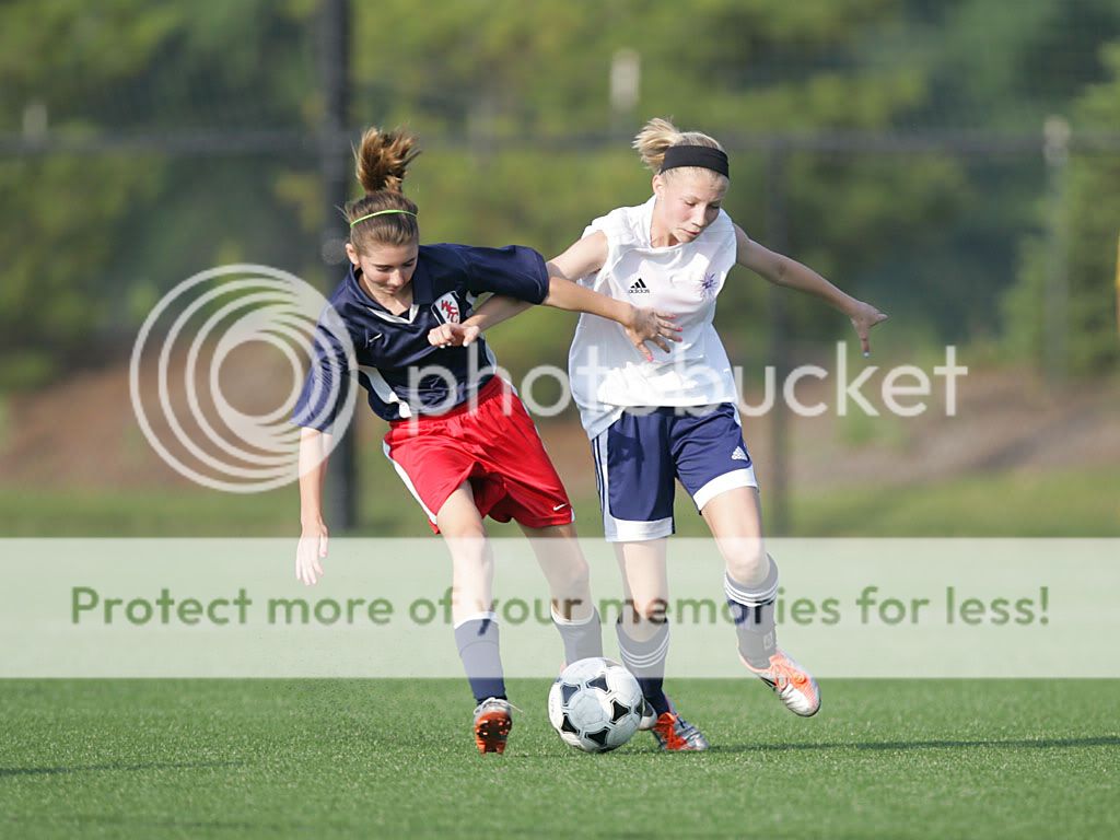 IMAGE: http://i889.photobucket.com/albums/ac91/MARK_9328/Canon%20Forums/U13%20Girls%20State%20Soccer%20Championship/mw00040625.jpg