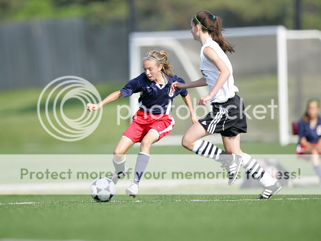 IMAGE: http://i889.photobucket.com/albums/ac91/MARK_9328/Canon%20Forums/U13%20Girls%20State%20Soccer%20Championship/mw00040962.jpg