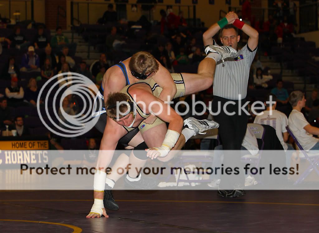 IMAGE: http://i889.photobucket.com/albums/ac91/MARK_9328/Canon%20Forums/VCHS%20Duals/MWIV9370-1.jpg