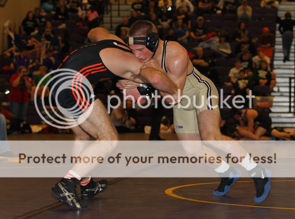 IMAGE: http://i889.photobucket.com/albums/ac91/MARK_9328/Canon%20Forums/VCHS%20Duals/MWIV9672-1.jpg