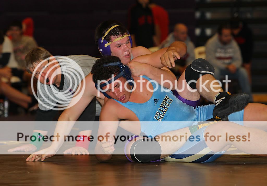 IMAGE: http://i889.photobucket.com/albums/ac91/MARK_9328/Canon%20Forums/VCHS%20Duals/MWIV9697-1.jpg