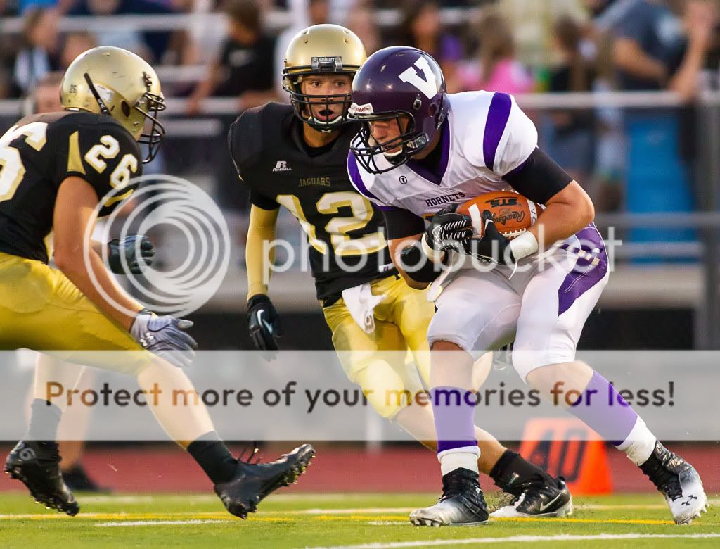 IMAGE: http://i889.photobucket.com/albums/ac91/MARK_9328/Canon%20Forums/VCHS%20Football%20vs%20Andover%20Central/MWIV00366.jpg