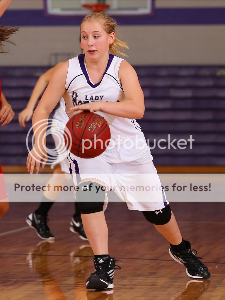 IMAGE: http://i889.photobucket.com/albums/ac91/MARK_9328/Canon%20Forums/VCMS%20Girls%20Basketball%20vs%20Derby%20Red/MWIV0876.jpg