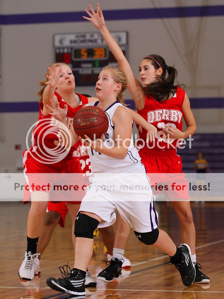 IMAGE: http://i889.photobucket.com/albums/ac91/MARK_9328/Canon%20Forums/VCMS%20Girls%20Basketball%20vs%20Derby%20Red/MWIV0877.jpg