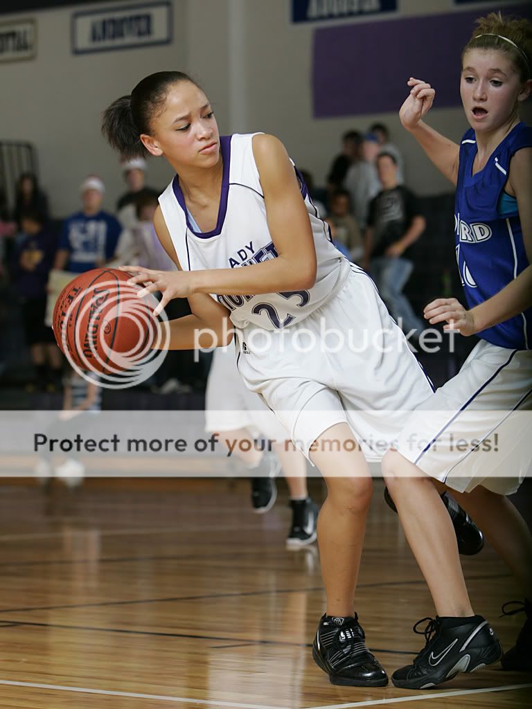 IMAGE: http://i889.photobucket.com/albums/ac91/MARK_9328/Canon%20Forums/VCMS%20Girls%20Basketball/VCMS%20Girls%2012_09_10/00031734.jpg