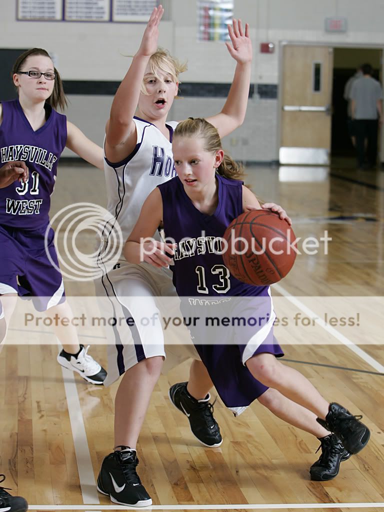 IMAGE: http://i889.photobucket.com/albums/ac91/MARK_9328/Canon%20Forums/VCMS%20Girls%20Basketball/VCMS%20Girls%2012_16_10/mw00031948.jpg