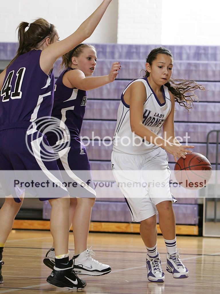 IMAGE: http://i889.photobucket.com/albums/ac91/MARK_9328/Canon%20Forums/VCMS%20Girls%20Basketball/VCMS%20Girls%2012_16_10/mw00031988.jpg