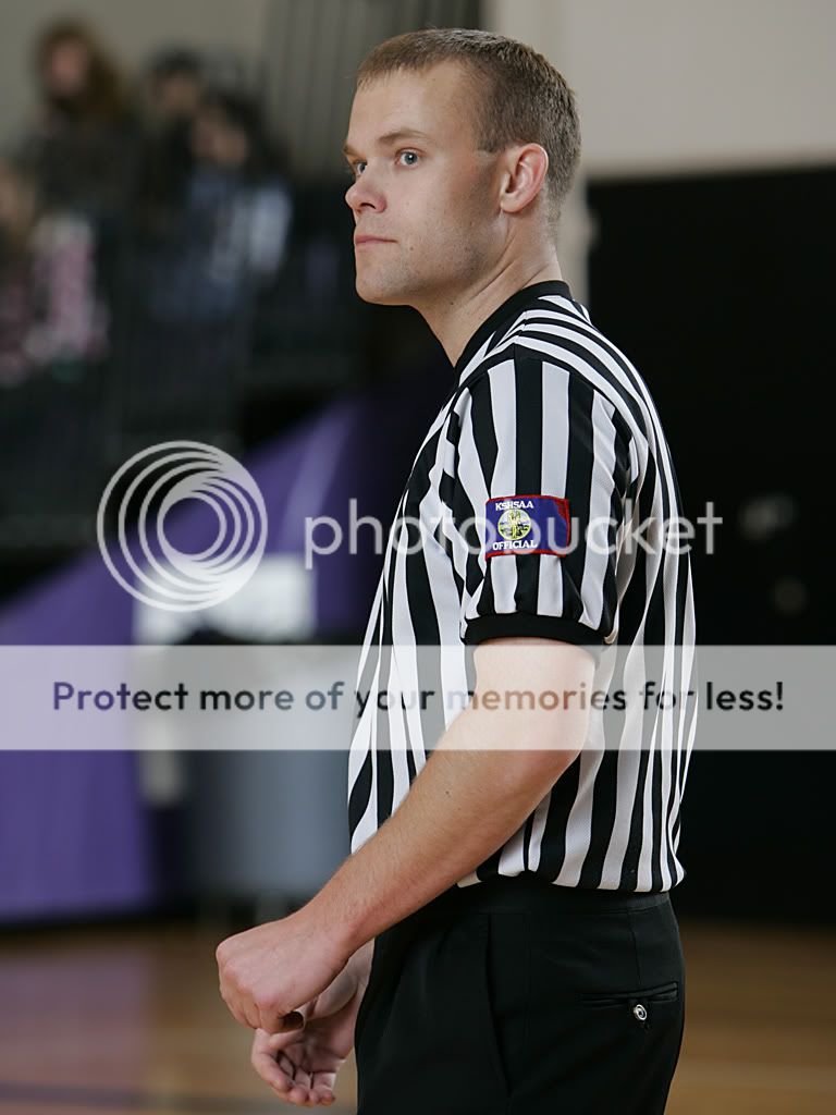 IMAGE: http://i889.photobucket.com/albums/ac91/MARK_9328/Canon%20Forums/VCMS%20Girls%20Basketball/VCMS%20Girls%2012_16_10/mw00032070.jpg