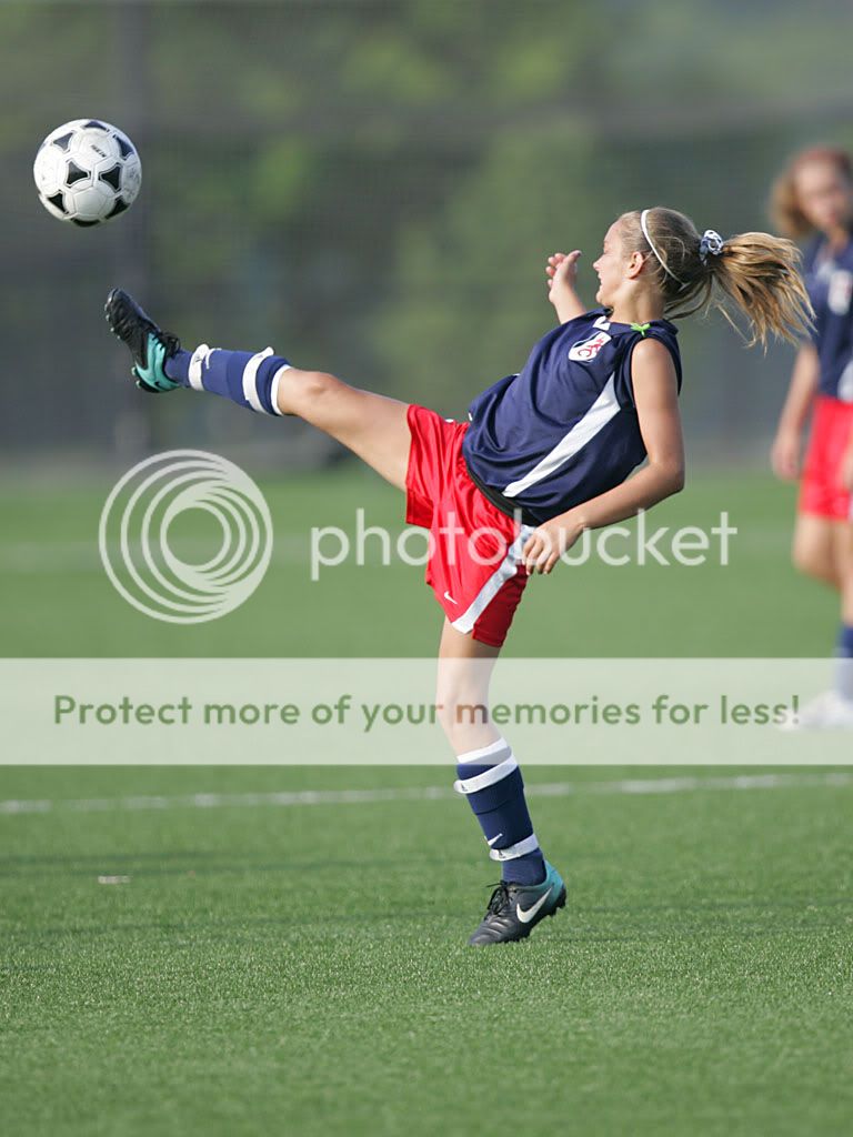 IMAGE: http://i889.photobucket.com/albums/ac91/MARK_9328/U13%20Girls%20State%20Championship%20Set%202/mw00040710.jpg