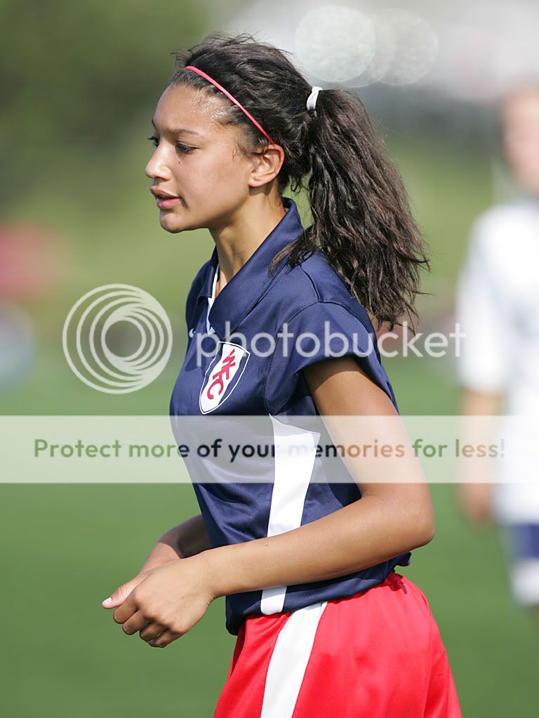 IMAGE: http://i889.photobucket.com/albums/ac91/MARK_9328/U13%20Girls%20State%20Championship%20Set%202/mw00040805.jpg