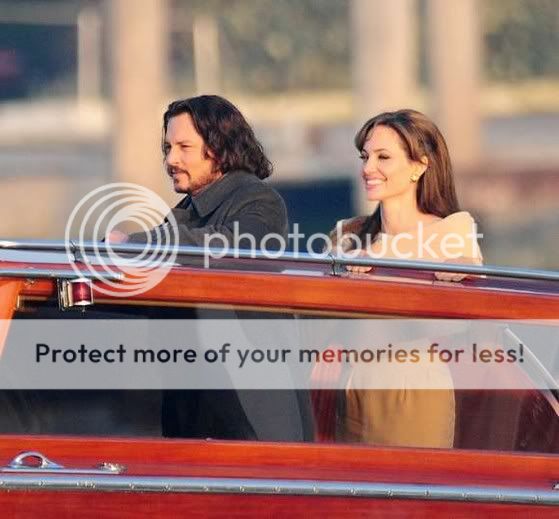 Công bố 20 nữ diễn viên nóng bỏng nhất trong phim của Hollywood năm 2010 - 1