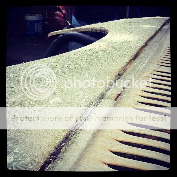 Image may have been reduced in size. Click image to view fullscreen.