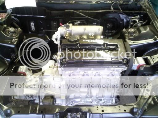 http://i889.photobucket.com/albums/ac96/fv8s/motorincar-1.jpg