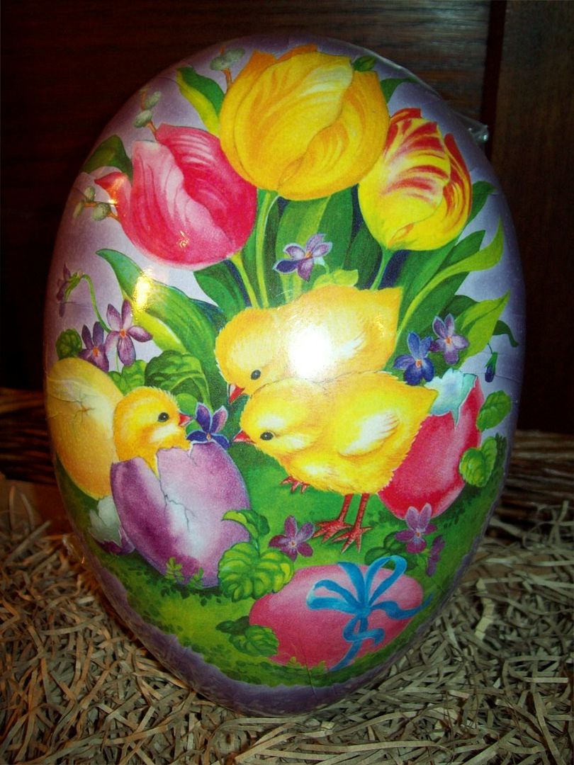 NEW GERMAN PAPER MACHE FILLABLE NESTING EASTER EGG LARGE 7" CHICKS