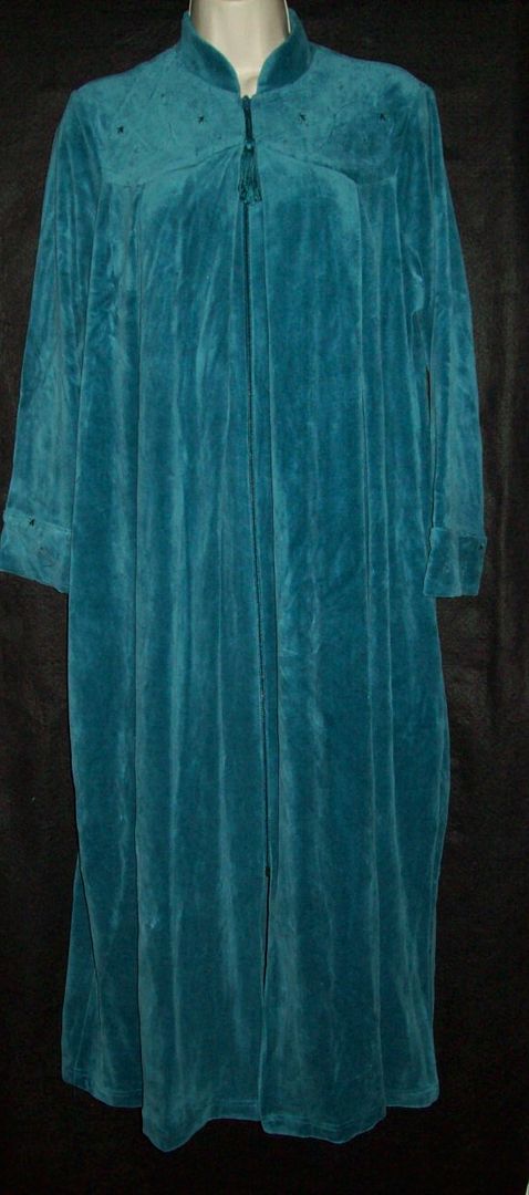 cabernet robe
