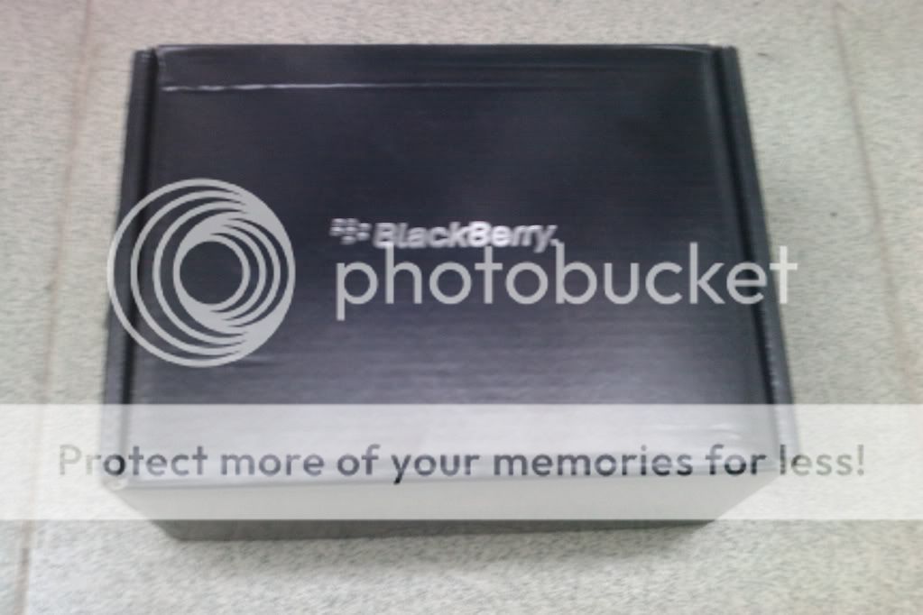 Black Bery 8900 free sim seal hộp_ end 23h59 ngày 12/07/2010